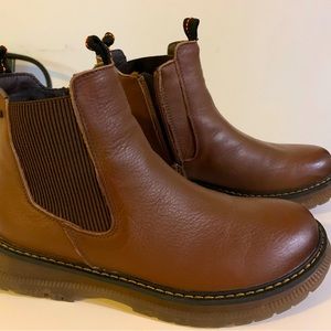 Josef Seibel Chelsea boots size 37 EU (6.5-7 us woman)